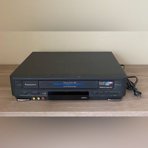 Panasonic PV-V4020 Omnivision VCR VHS Player Recorder Tested; No Remote